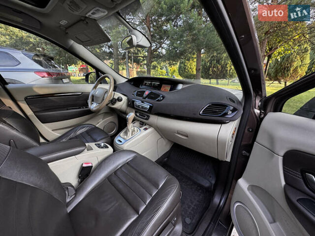 Коричневый Рено Гранд Сценик, объемом двигателя 2 л и пробегом 203 тыс. км за 8000 $, фото 20 на Automoto.ua