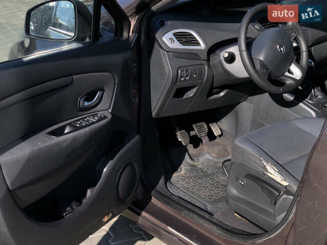 Рено Гранд Сценик 2010 в Киеве на Automoto.ua Коричневый Рено Гранд Сценик, объемом двигателя 1.4 л и пробегом 230 тыс. км за 5500 $, фото 11 на Automoto.ua