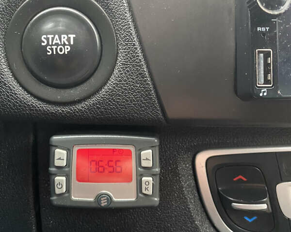 Коричневый Рено Гранд Сценик, объемом двигателя 1.5 л и пробегом 233 тыс. км за 6999 $, фото 35 на Automoto.ua