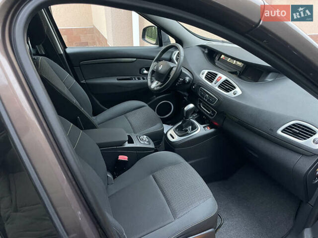 Коричневый Рено Гранд Сценик, объемом двигателя 2 л и пробегом 241 тыс. км за 8600 $, фото 54 на Automoto.ua