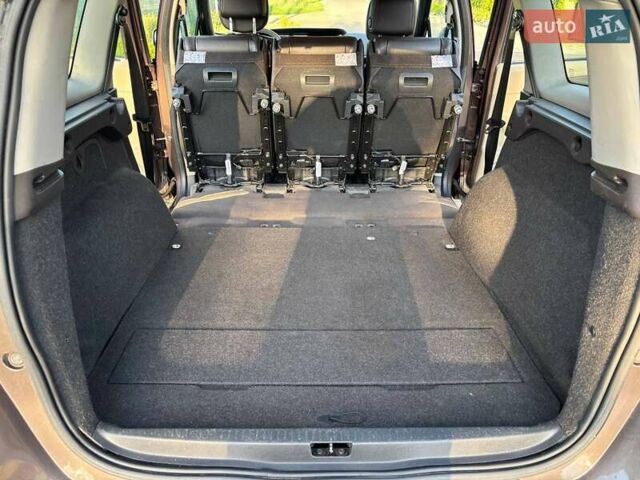 Коричневый Рено Гранд Сценик, объемом двигателя 1.4 л и пробегом 252 тыс. км за 5500 $, фото 14 на Automoto.ua