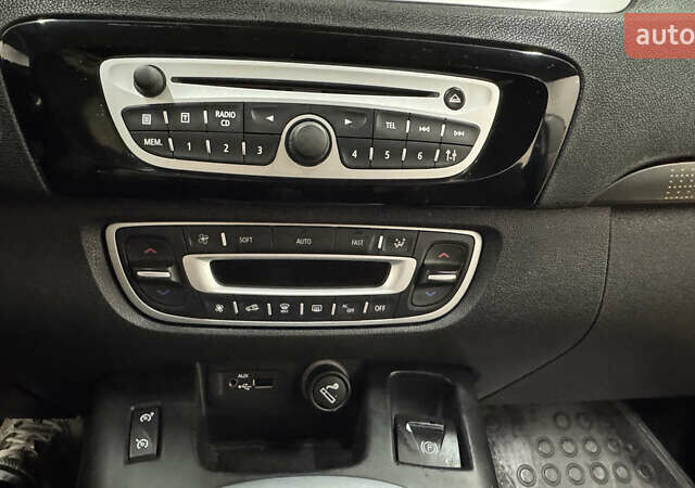 Коричневый Рено Гранд Сценик, объемом двигателя 1.9 л и пробегом 287 тыс. км за 7200 $, фото 22 на Automoto.ua