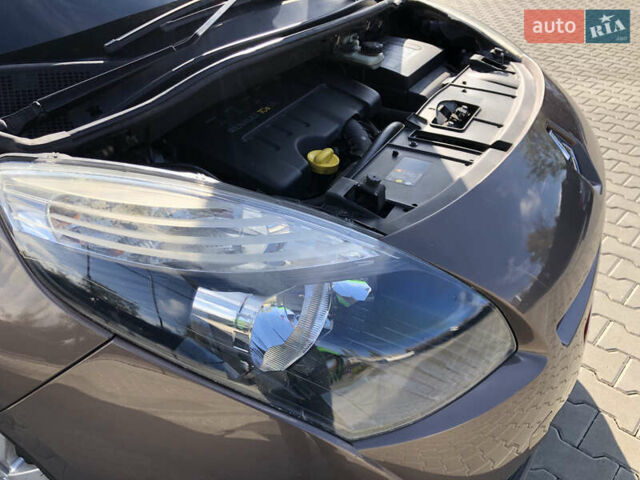 Рено Гранд Сценик 2010 в Киеве на Automoto.ua Коричневый Рено Гранд Сценик, объемом двигателя 1.4 л и пробегом 230 тыс. км за 5500 $, фото 17 на Automoto.ua