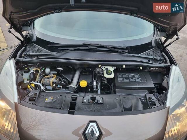 Коричневий Рено Гранд Сценік, об'ємом двигуна 1.5 л та пробігом 232 тис. км за 7550 $, фото 28 на Automoto.ua