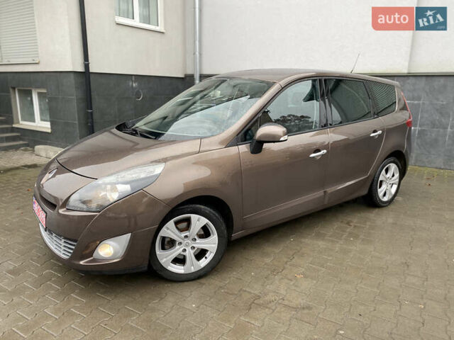 Коричневый Рено Гранд Сценик, объемом двигателя 1.5 л и пробегом 233 тыс. км за 6999 $, фото 5 на Automoto.ua