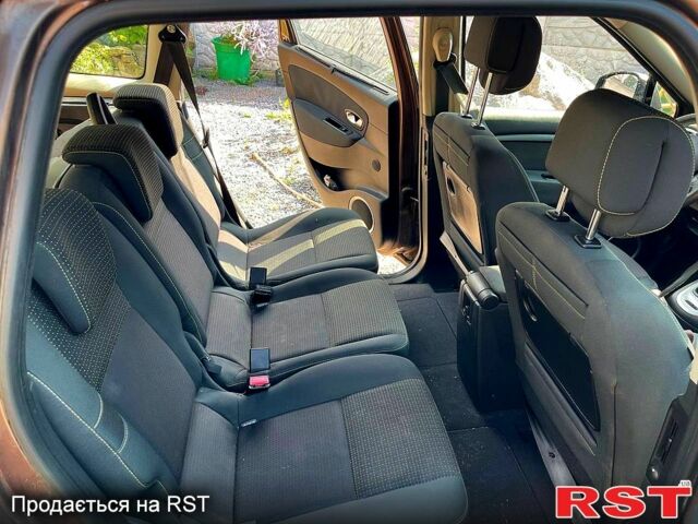 Коричневый Рено Гранд Сценик, объемом двигателя 1.5 л и пробегом 309 тыс. км за 7500 $, фото 9 на Automoto.ua