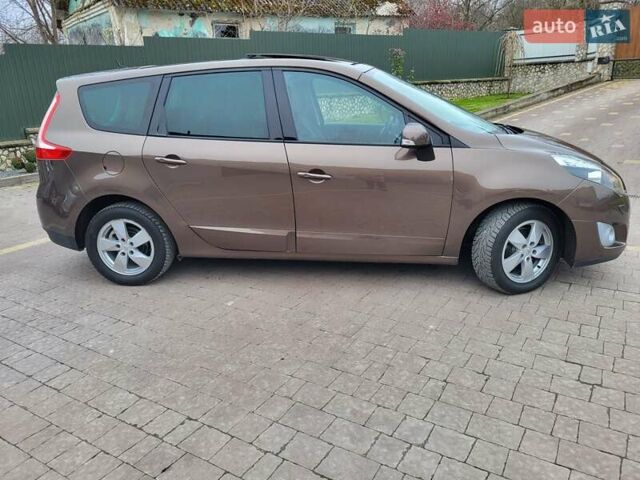 Коричневий Рено Гранд Сценік, об'ємом двигуна 1.5 л та пробігом 232 тис. км за 7550 $, фото 31 на Automoto.ua