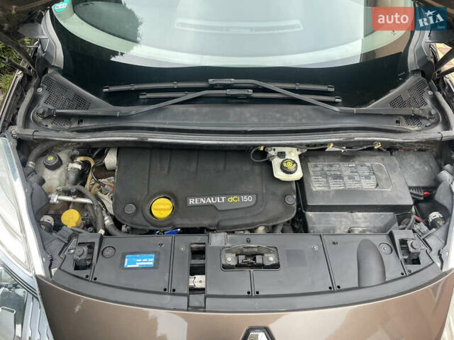 Коричневый Рено Гранд Сценик, объемом двигателя 2 л и пробегом 241 тыс. км за 8600 $, фото 45 на Automoto.ua