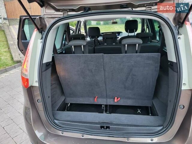 Коричневий Рено Гранд Сценік, об'ємом двигуна 1.5 л та пробігом 232 тис. км за 7550 $, фото 20 на Automoto.ua