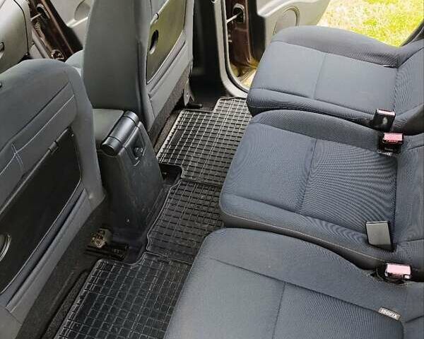 Коричневый Рено Гранд Сценик, объемом двигателя 1.5 л и пробегом 210 тыс. км за 6800 $, фото 12 на Automoto.ua