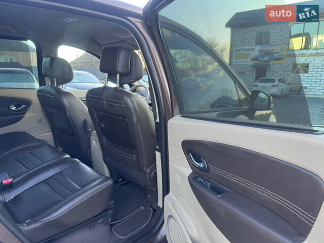 Рено Гранд Сценик 2010 в Звенигородка на Automoto.ua Коричневый Рено Гранд Сценик, объемом двигателя 1.4 л и пробегом 140 тыс. км за 6990 $, фото 34 на Automoto.ua