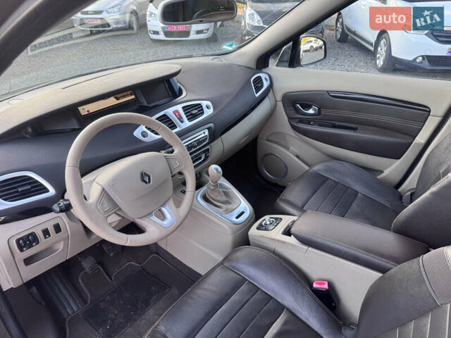 Рено Гранд Сценик 2010 в Звенигородка на Automoto.ua Коричневый Рено Гранд Сценик, объемом двигателя 1.4 л и пробегом 140 тыс. км за 6990 $, фото 51 на Automoto.ua