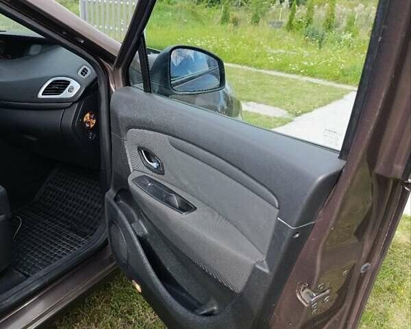 Коричневый Рено Гранд Сценик, объемом двигателя 1.5 л и пробегом 210 тыс. км за 6800 $, фото 6 на Automoto.ua