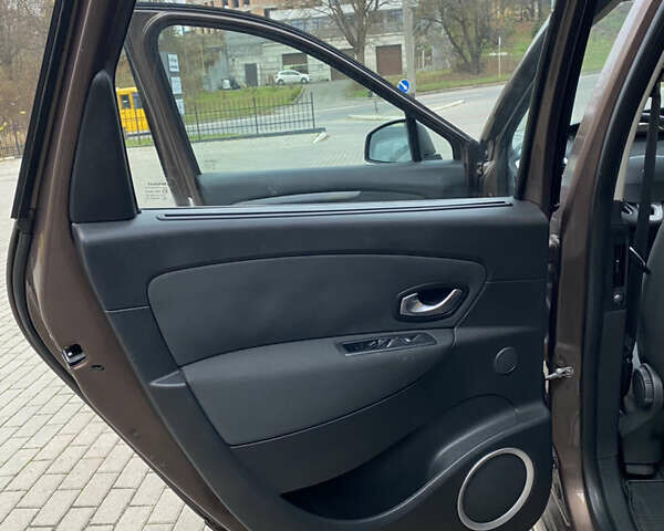 Коричневый Рено Гранд Сценик, объемом двигателя 1.4 л и пробегом 181 тыс. км за 6100 $, фото 21 на Automoto.ua