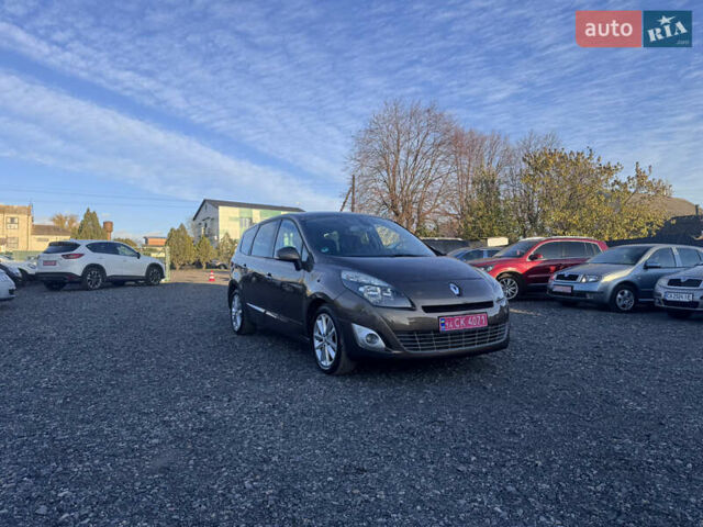 Рено Гранд Сценик 2010 в Звенигородка на Automoto.ua Коричневый Рено Гранд Сценик, объемом двигателя 1.4 л и пробегом 140 тыс. км за 6990 $, фото 9 на Automoto.ua