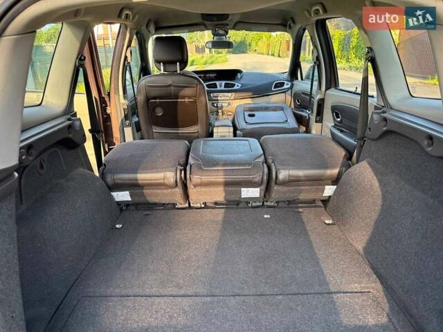 Коричневый Рено Гранд Сценик, объемом двигателя 1.4 л и пробегом 252 тыс. км за 5500 $, фото 19 на Automoto.ua