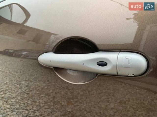 Коричневий Рено Гранд Сценік, об'ємом двигуна 1.87 л та пробігом 332 тис. км за 7499 $, фото 7 на Automoto.ua