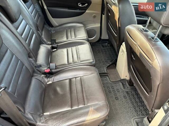 Коричневый Рено Гранд Сценик, объемом двигателя 1.4 л и пробегом 252 тыс. км за 5500 $, фото 5 на Automoto.ua