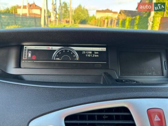 Коричневый Рено Гранд Сценик, объемом двигателя 1.4 л и пробегом 252 тыс. км за 5500 $, фото 21 на Automoto.ua