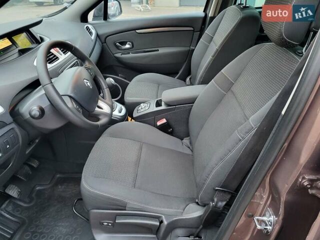 Коричневий Рено Гранд Сценік, об'ємом двигуна 1.5 л та пробігом 232 тис. км за 7550 $, фото 9 на Automoto.ua