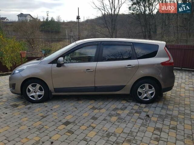 Коричневый Рено Гранд Сценик, объемом двигателя 1.9 л и пробегом 249 тыс. км за 6999 $, фото 12 на Automoto.ua