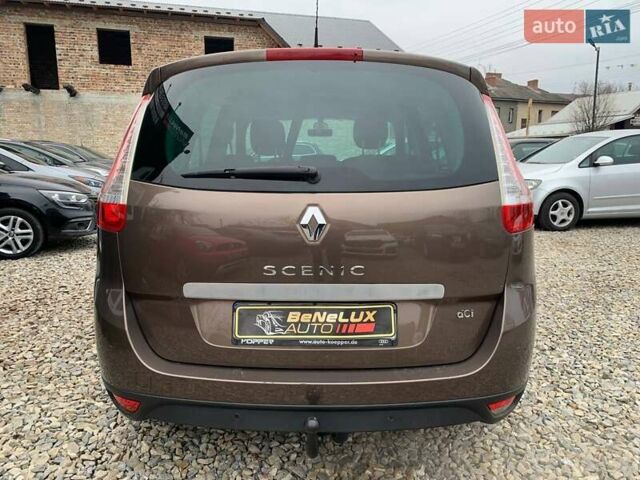 Коричневий Рено Гранд Сценік, об'ємом двигуна 1.87 л та пробігом 332 тис. км за 7499 $, фото 4 на Automoto.ua