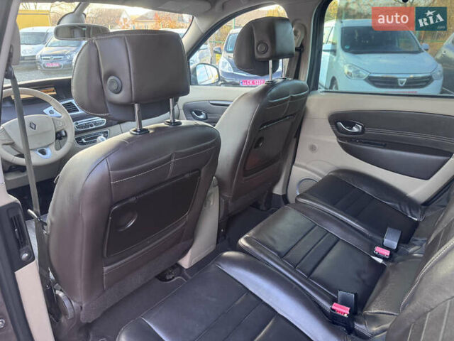 Рено Гранд Сценик 2010 в Звенигородка на Automoto.ua Коричневый Рено Гранд Сценик, объемом двигателя 1.4 л и пробегом 140 тыс. км за 6990 $, фото 41 на Automoto.ua