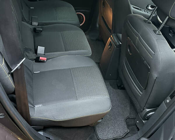 Коричневый Рено Гранд Сценик, объемом двигателя 2 л и пробегом 241 тыс. км за 8600 $, фото 53 на Automoto.ua