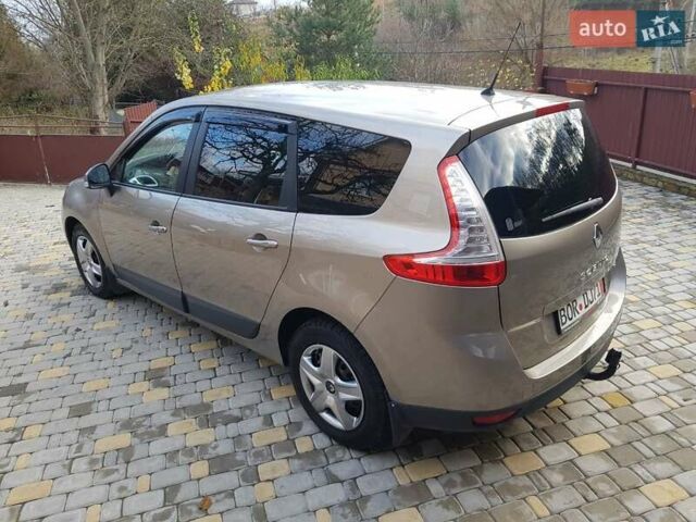 Коричневый Рено Гранд Сценик, объемом двигателя 1.9 л и пробегом 249 тыс. км за 6999 $, фото 3 на Automoto.ua