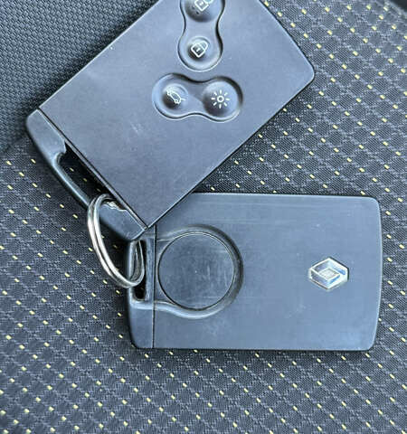 Коричневый Рено Гранд Сценик, объемом двигателя 1.9 л и пробегом 287 тыс. км за 7200 $, фото 15 на Automoto.ua