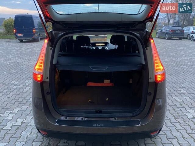 Коричневый Рено Гранд Сценик, объемом двигателя 1.4 л и пробегом 135 тыс. км за 6900 $, фото 7 на Automoto.ua