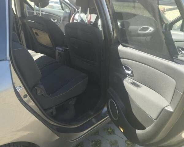 Коричневый Рено Гранд Сценик, объемом двигателя 1.4 л и пробегом 172 тыс. км за 5400 $, фото 8 на Automoto.ua