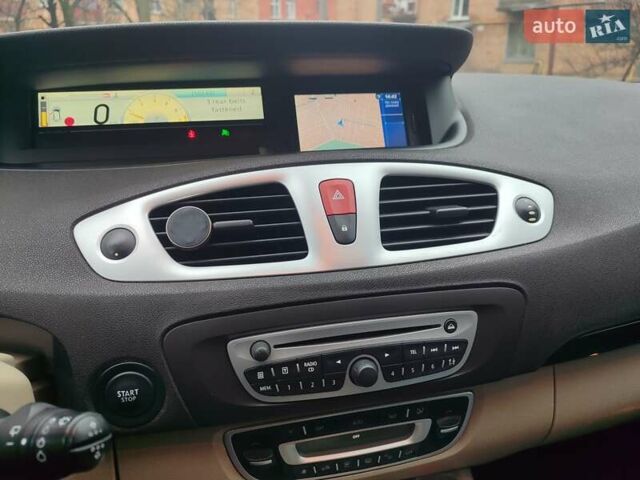 Коричневый Рено Гранд Сценик, объемом двигателя 1.9 л и пробегом 247 тыс. км за 7500 $, фото 17 на Automoto.ua