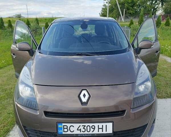 Коричневый Рено Гранд Сценик, объемом двигателя 1.5 л и пробегом 210 тыс. км за 6800 $, фото 28 на Automoto.ua