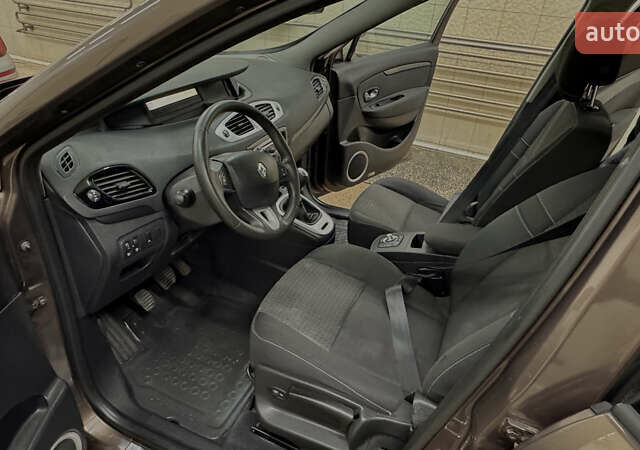 Коричневый Рено Гранд Сценик, объемом двигателя 1.9 л и пробегом 287 тыс. км за 7200 $, фото 35 на Automoto.ua