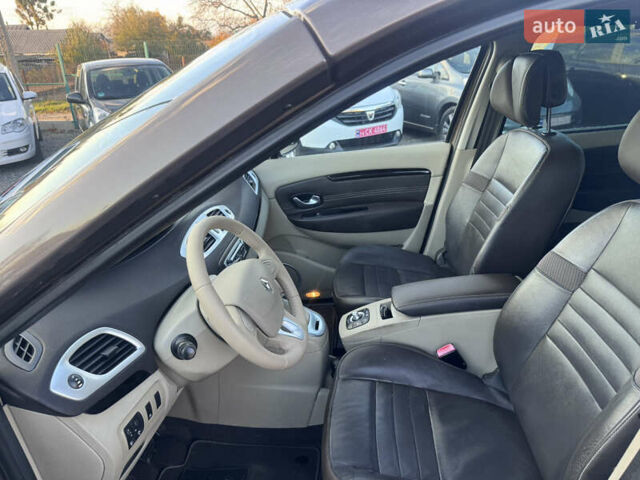 Рено Гранд Сценик 2010 в Звенигородка на Automoto.ua Коричневый Рено Гранд Сценик, объемом двигателя 1.4 л и пробегом 140 тыс. км за 6990 $, фото 46 на Automoto.ua