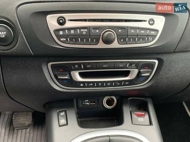 Коричневий Рено Гранд Сценік, об'ємом двигуна 1.87 л та пробігом 332 тис. км за 7499 $, фото 21 на Automoto.ua