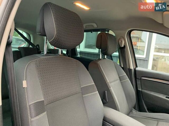 Коричневий Рено Гранд Сценік, об'ємом двигуна 1.87 л та пробігом 332 тис. км за 7499 $, фото 14 на Automoto.ua