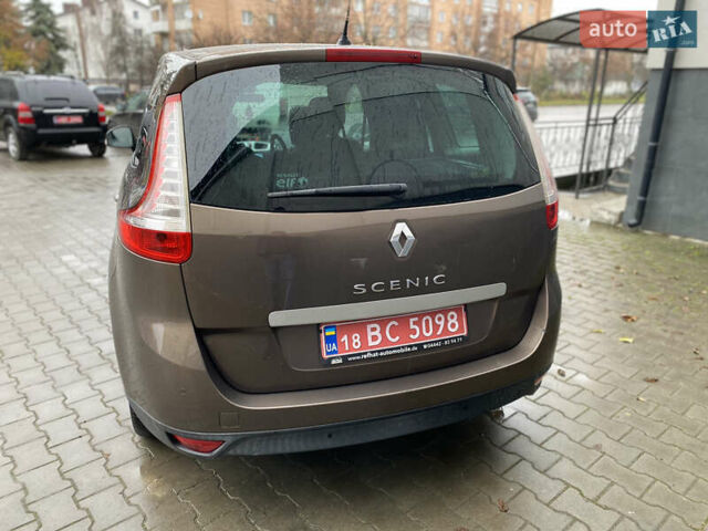 Коричневый Рено Гранд Сценик, объемом двигателя 1.5 л и пробегом 233 тыс. км за 6999 $, фото 11 на Automoto.ua