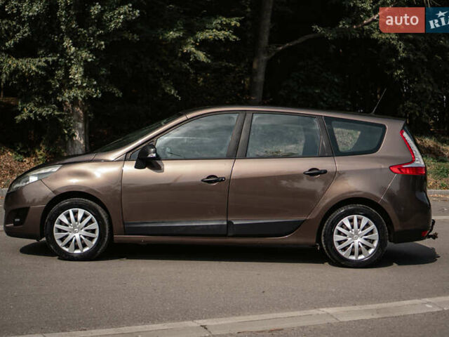 Коричневый Рено Гранд Сценик, объемом двигателя 1.5 л и пробегом 180 тыс. км за 7650 $, фото 11 на Automoto.ua