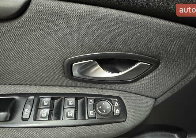 Коричневый Рено Гранд Сценик, объемом двигателя 1.9 л и пробегом 287 тыс. км за 7200 $, фото 27 на Automoto.ua