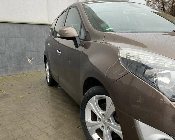 Коричневый Рено Гранд Сценик, объемом двигателя 1.5 л и пробегом 233 тыс. км за 6999 $, фото 16 на Automoto.ua