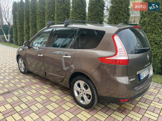 Коричневый Рено Гранд Сценик, объемом двигателя 2 л и пробегом 241 тыс. км за 8600 $, фото 12 на Automoto.ua