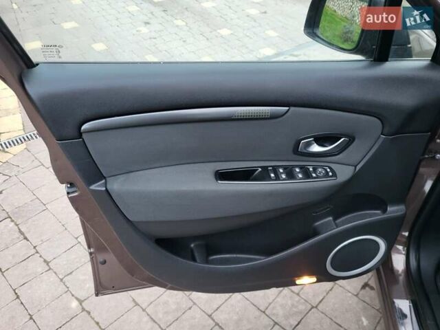 Коричневий Рено Гранд Сценік, об'ємом двигуна 1.5 л та пробігом 232 тис. км за 7550 $, фото 12 на Automoto.ua