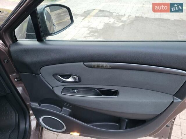 Коричневий Рено Гранд Сценік, об'ємом двигуна 1.5 л та пробігом 232 тис. км за 7550 $, фото 17 на Automoto.ua