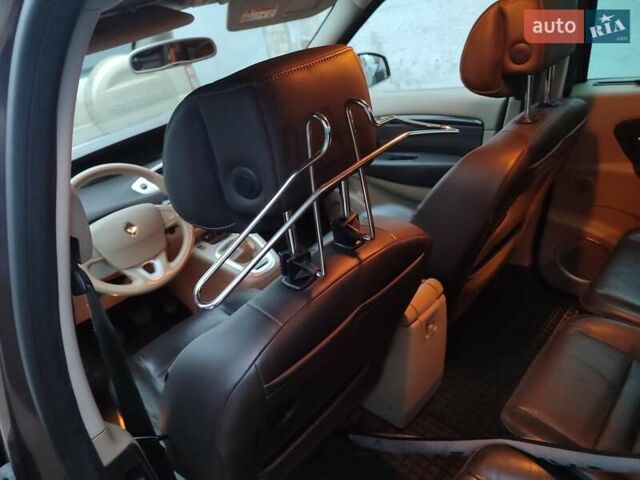 Коричневый Рено Гранд Сценик, объемом двигателя 1.9 л и пробегом 247 тыс. км за 7500 $, фото 21 на Automoto.ua