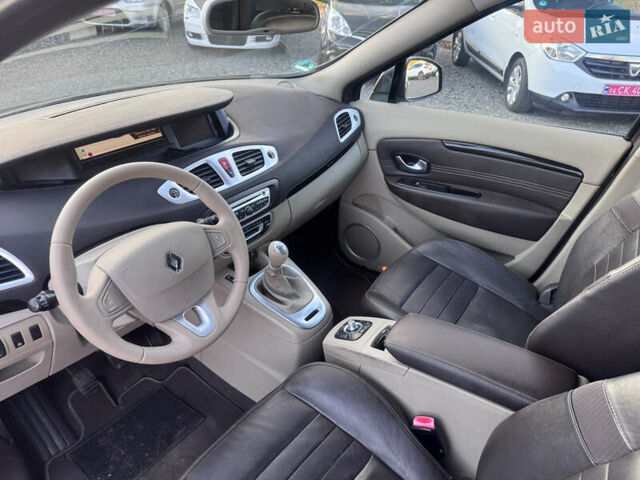 Рено Гранд Сценик 2010 в Звенигородка на Automoto.ua Коричневый Рено Гранд Сценик, объемом двигателя 1.4 л и пробегом 140 тыс. км за 6990 $, фото 48 на Automoto.ua