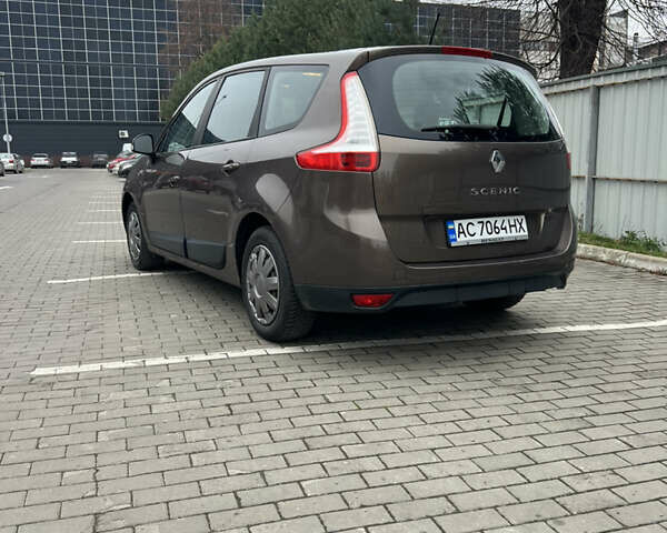 Коричневий Рено Гранд Сценік, об'ємом двигуна 1.6 л та пробігом 280 тис. км за 7350 $, фото 12 на Automoto.ua