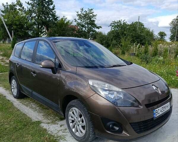 Коричневый Рено Гранд Сценик, объемом двигателя 1.5 л и пробегом 210 тыс. км за 6800 $, фото 24 на Automoto.ua