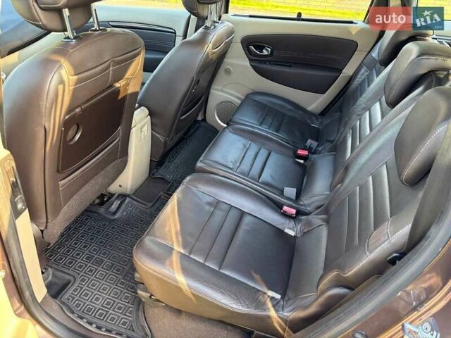 Коричневый Рено Гранд Сценик, объемом двигателя 1.4 л и пробегом 252 тыс. км за 5500 $, фото 20 на Automoto.ua